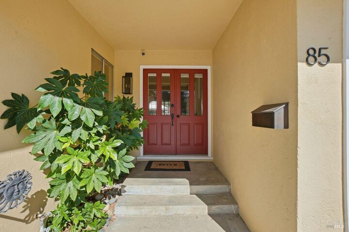 Property Photo:  85 San Carlos Way  CA 94945 