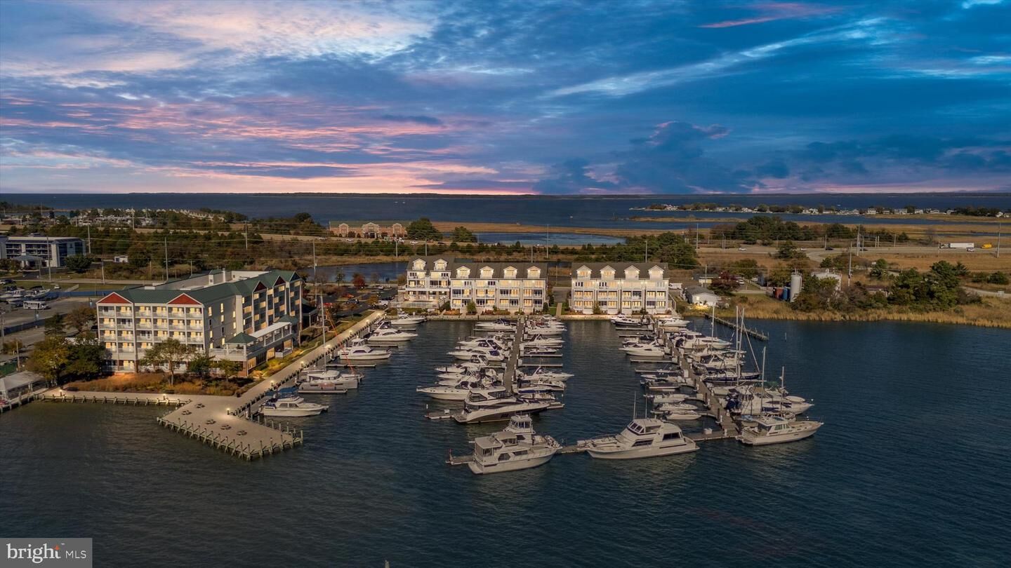 Property Photo:  110 Channel Marker Way 203  MD 21638 