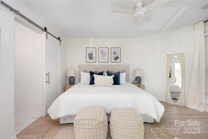 Property Photo:  2719 Selwyn Avenue 13  NC 28209 