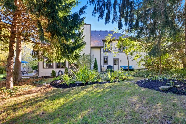 Property Photo: 613 Millwood Court OH 43230