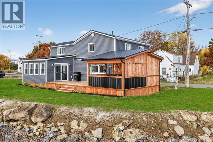 Property Photo:  8 North Street  NB E4W 2C4 