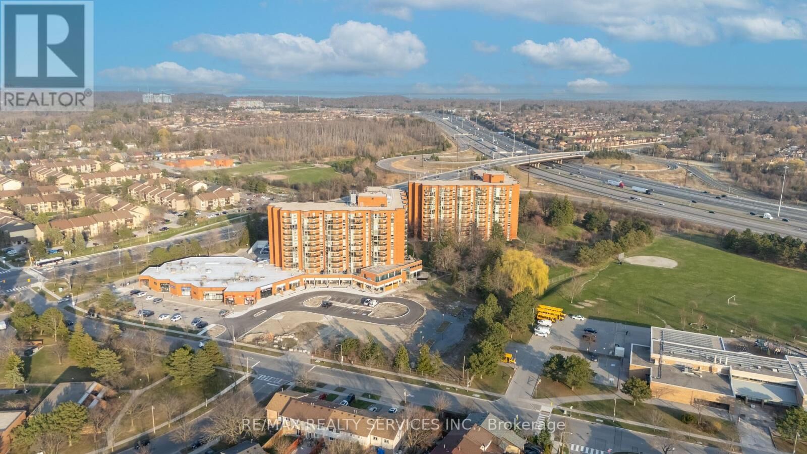 Property Photo:  30 Dean Park Road #2  ON M1B 3H1 