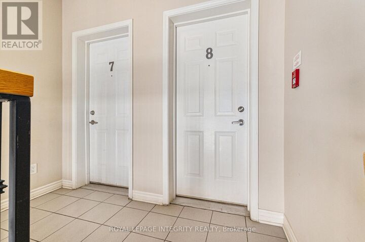 Property Photo: 188 Paseo Private 8 ON K2G 4N7