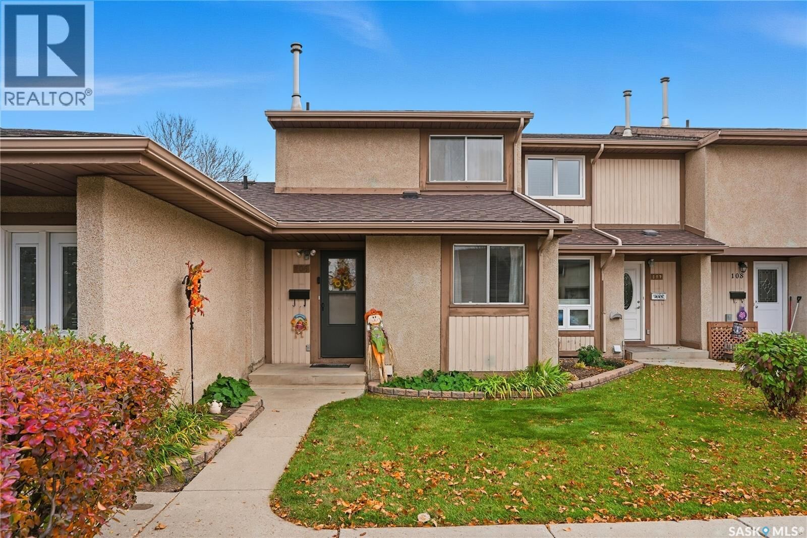 Property Photo: 106 1128 McKercher Drive SK S7H 4Y7