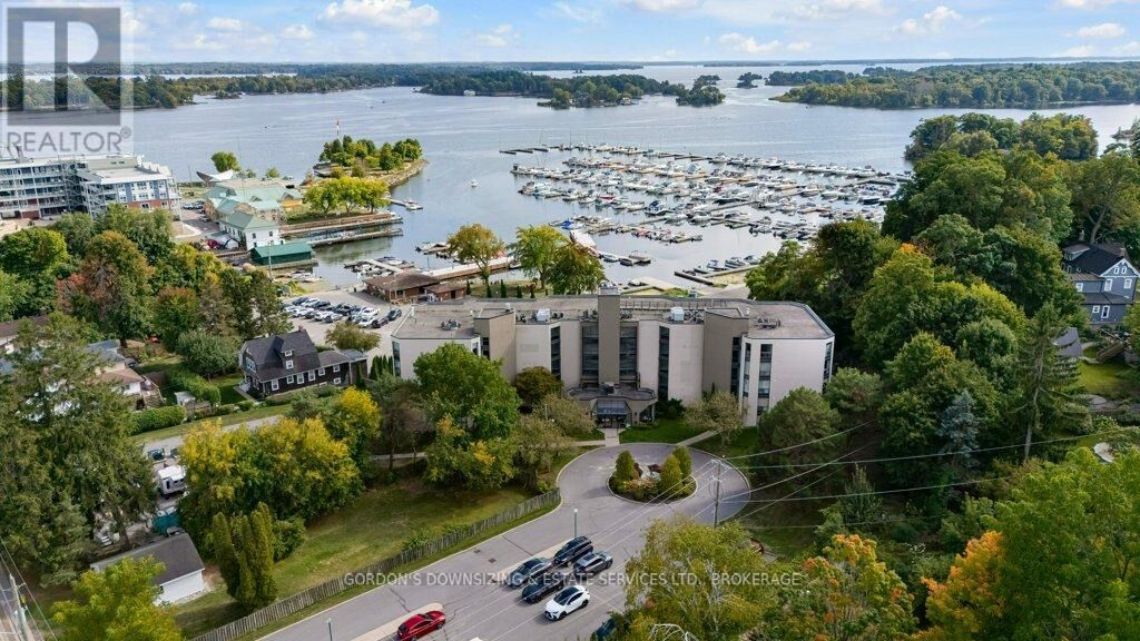 Property Photo:  50 Market St Street 105  ON K7G 2M3 