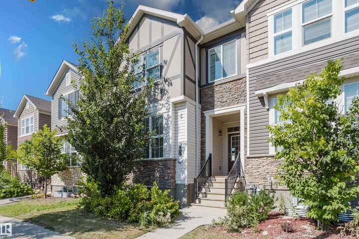8142 Chappelle Way SW  Edmonton AB T6W 3R2 photo