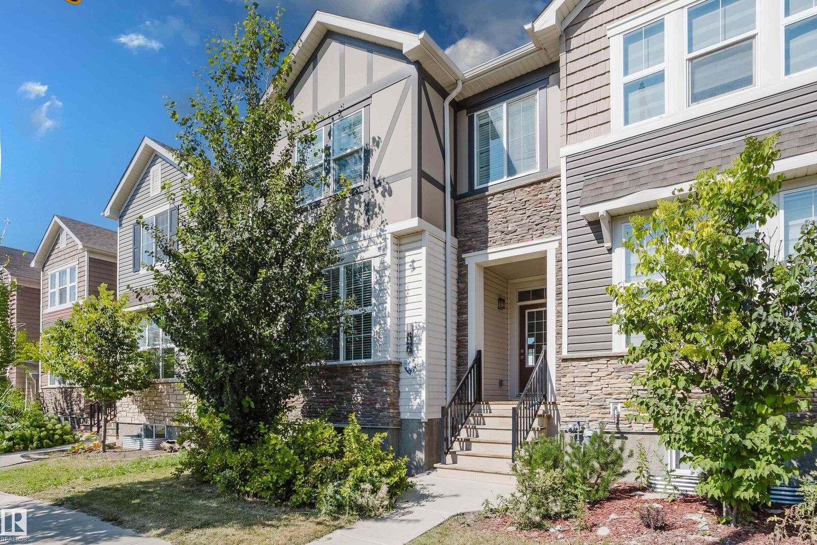 Property Photo:  8142 Chappelle Way SW  AB T6W 3R2