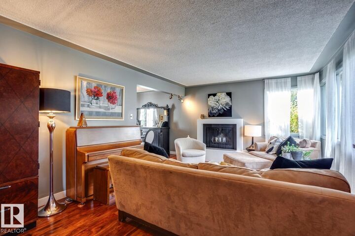 Property Photo:  4907 114B Street NW  AB T6H 3N2 