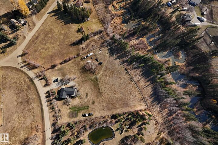 Property Photo: 51121 Rge Road 270 11 AB T7Y 1G2