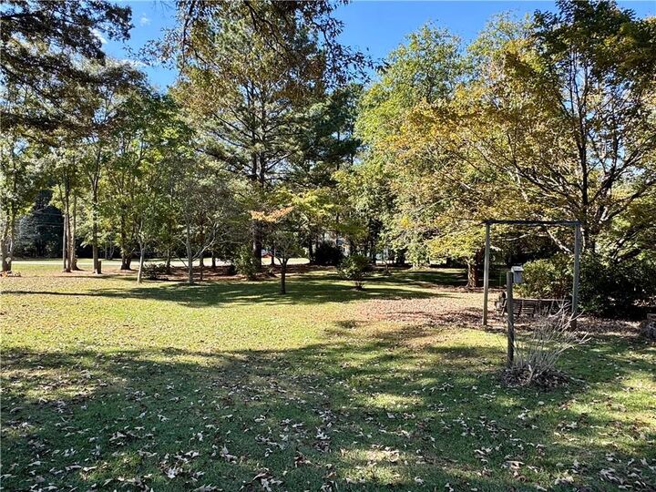 Property Photo: 606 Viewpoint Drive GA 30233