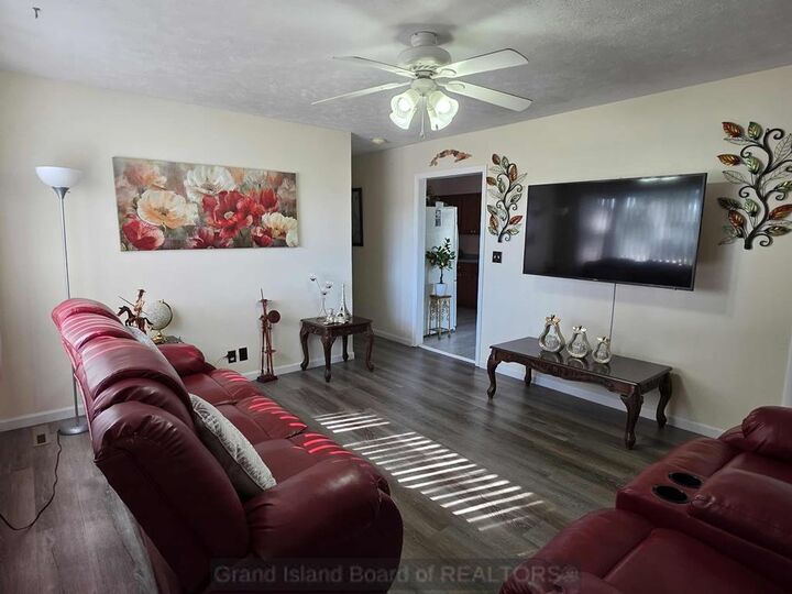 Property Photo:  2308 W 10th St  NE 68803 