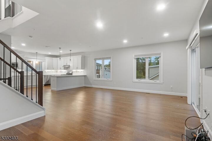 Property Photo: 22 Arcadia Pl NJ 07088