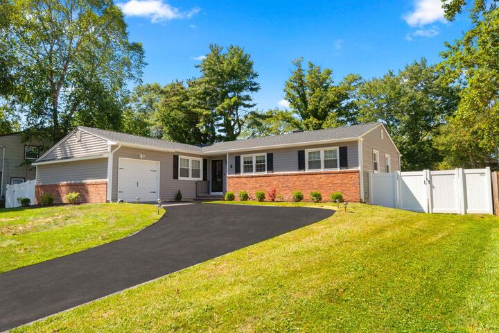 Property Photo: 6 Hillsdale Rd NJ 08648