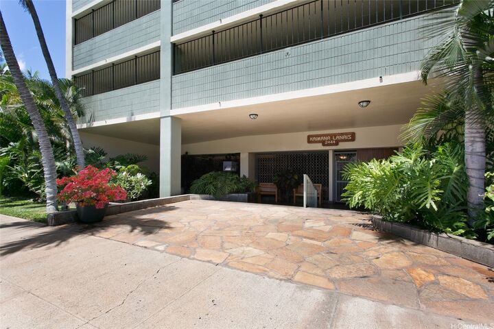 Property Photo: 2444 Hihiwai Street 804 HI 96826