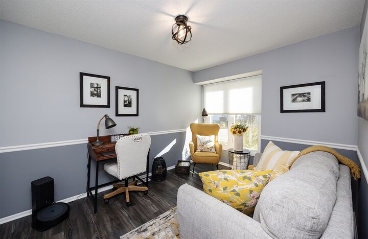 Property Photo:  1032 Bradford Place  IA 50266 