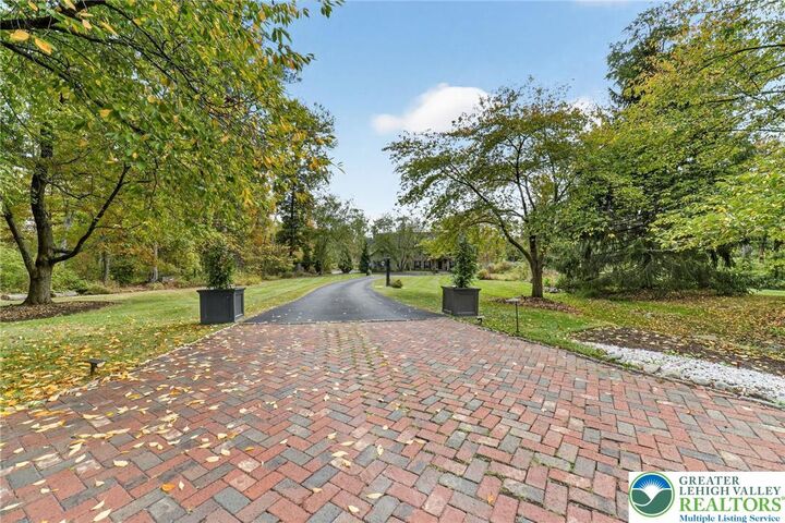 Property Photo: 5765 Valley Stream Drive PA 18902