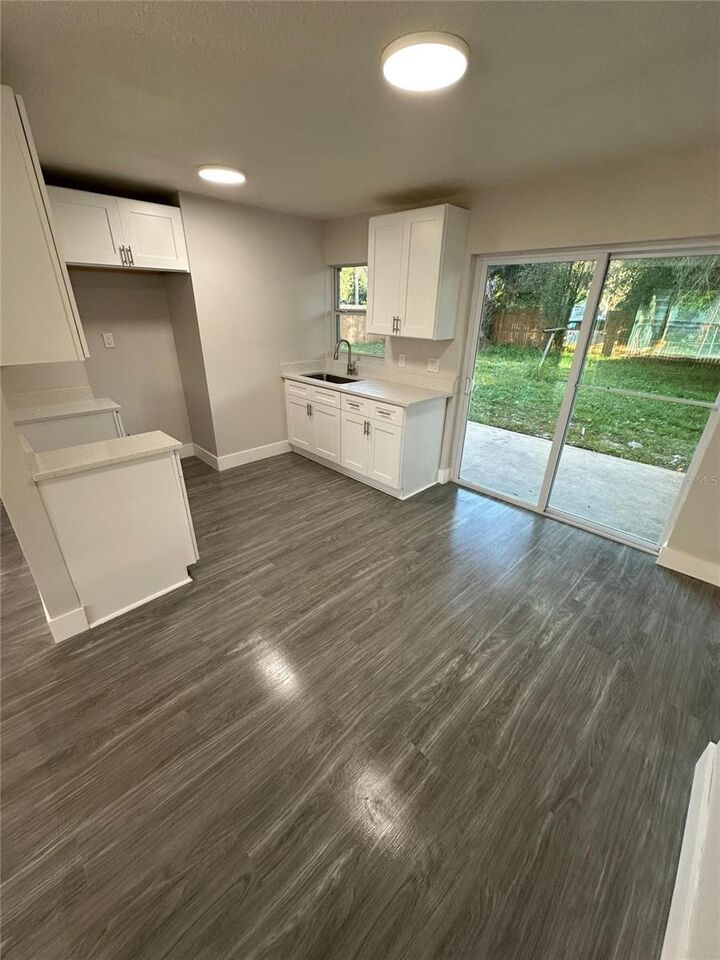 Property Photo: 4835 Lanette Street FL 32811