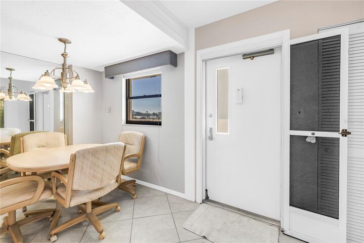 Property Photo:  5780 Midnight Pass Road 303  FL 34242