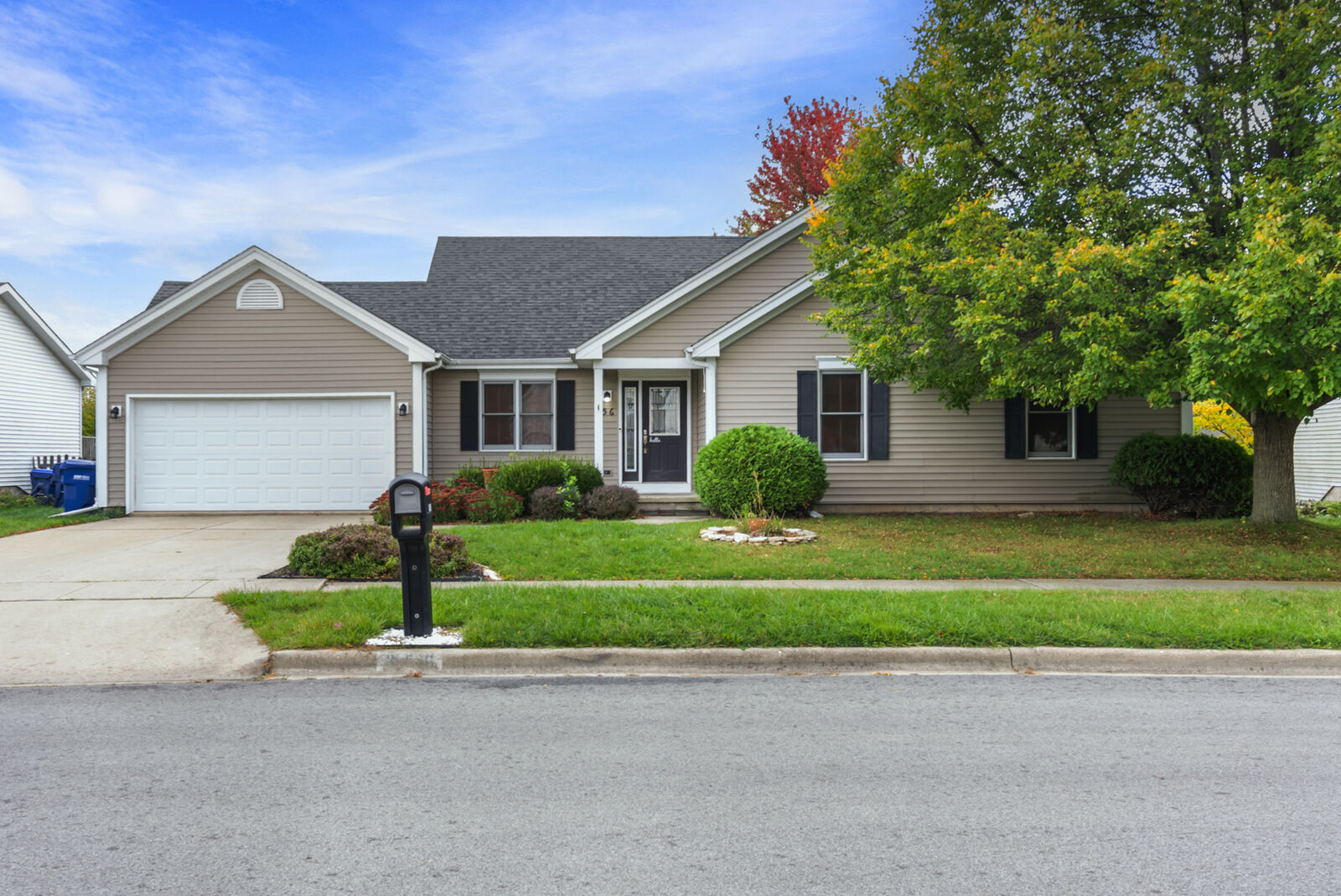 Property Photo: 356 Ash Court IL 60115