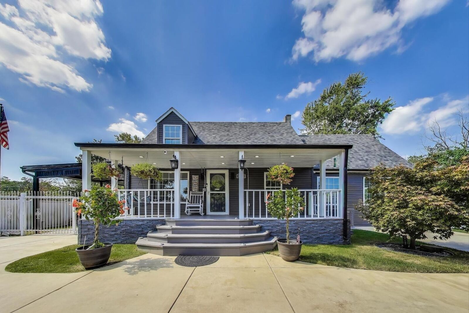 Property Photo: 10440 S 75th Court IL 60465