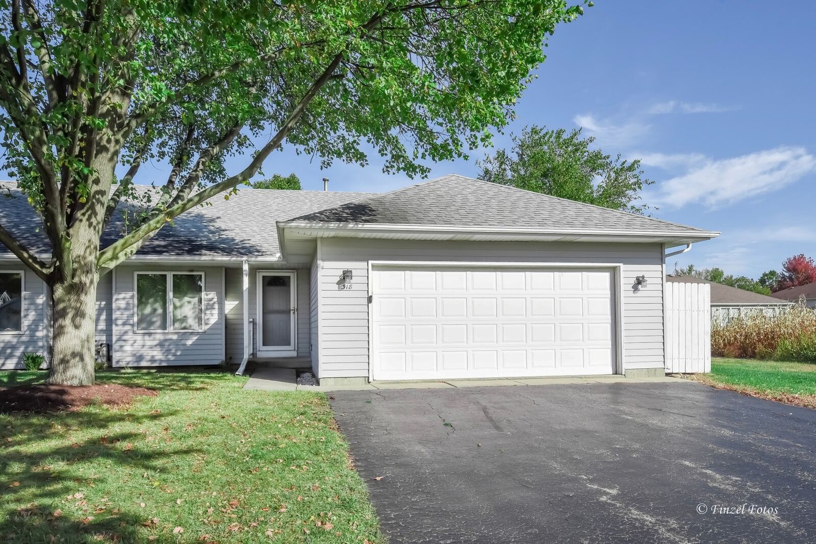 Property Photo:  318 Old Mill Lane  IL 60140 