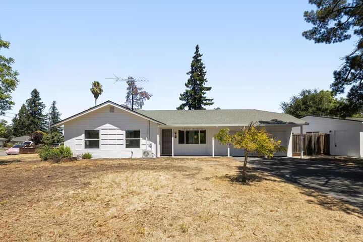 Property Photo: 14570 Wyrick Avenue CA 95124