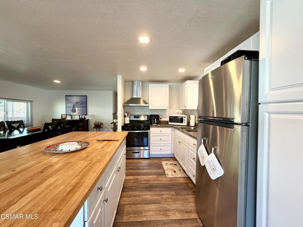 Property Photo:  6480 Katherine Road 6  CA 93063 