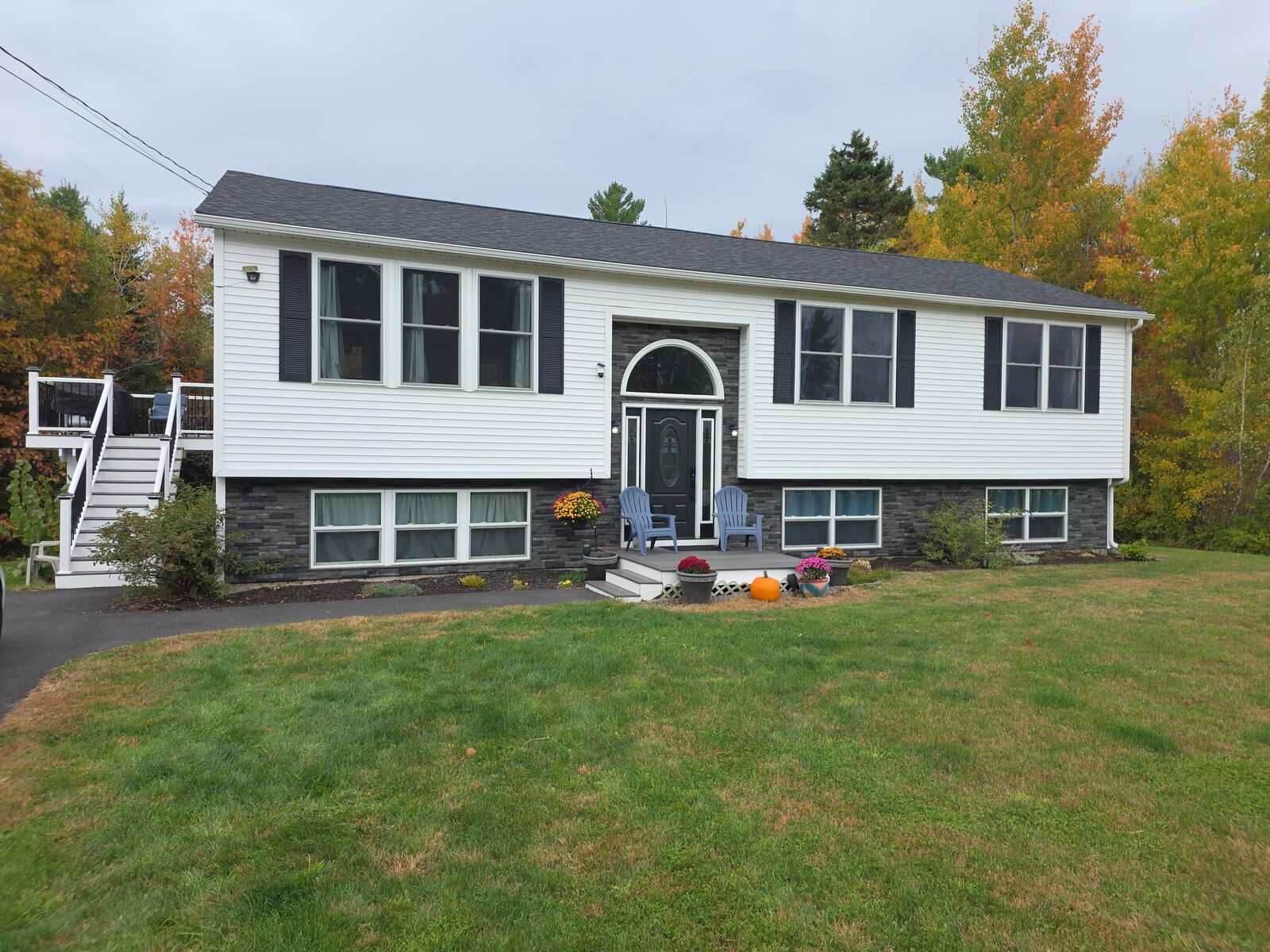 Property Photo:  10 Kelliher Street  ME 04401