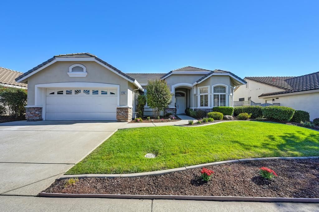 Property Photo:  5748 Sandlewood Way  CA 95747 