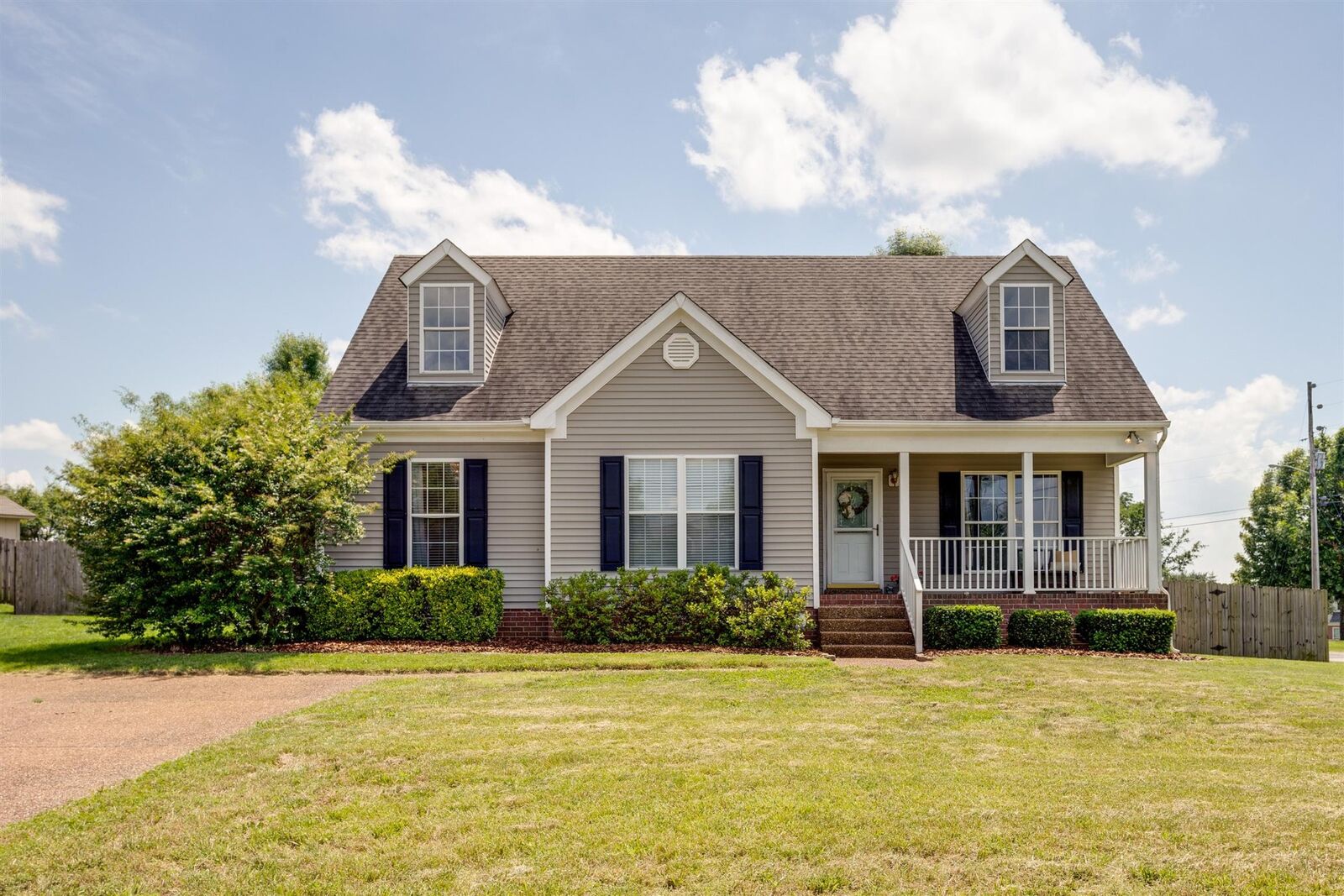 Property Photo:  2845 Jessie Ct  TN 37179 