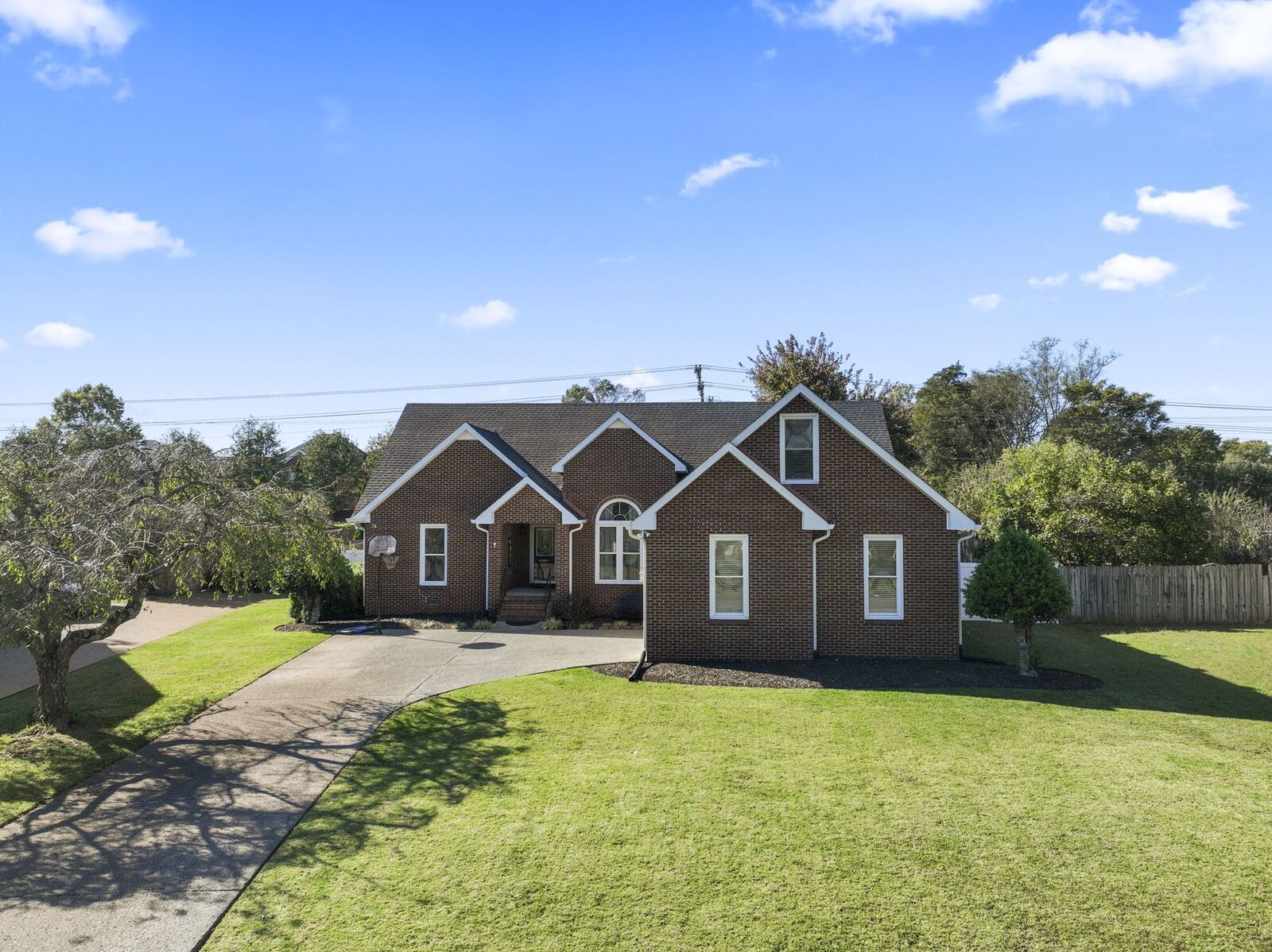 Property Photo:  2511 Colfax Dr  TN 37129 