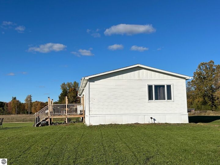 Property Photo: 5614 Cavender Drive MI 48883