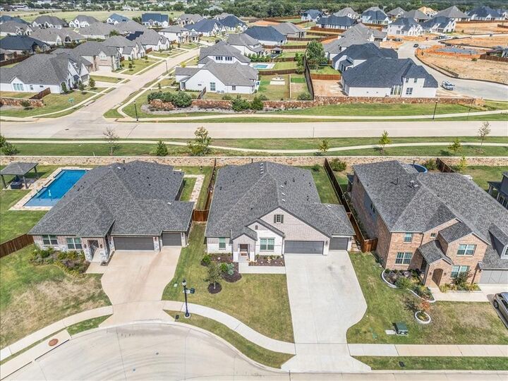 Property Photo: 10607 Smoky Oak Trail TX 76226