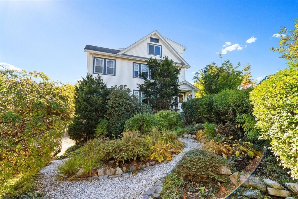 Property Photo:  87 Templeton Pkwy 3  MA 02472 