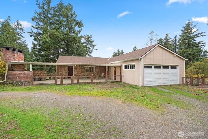 Property Photo:  263  Dougherty Lane  WA 98250
