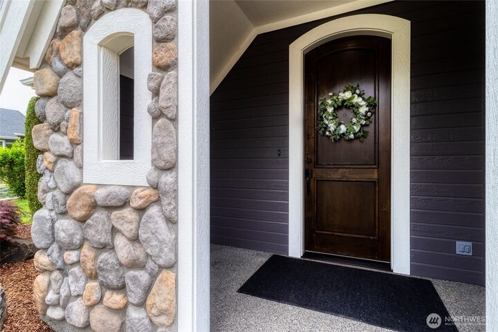 Property Photo:  711 SE Pheasant Run  WA 99324