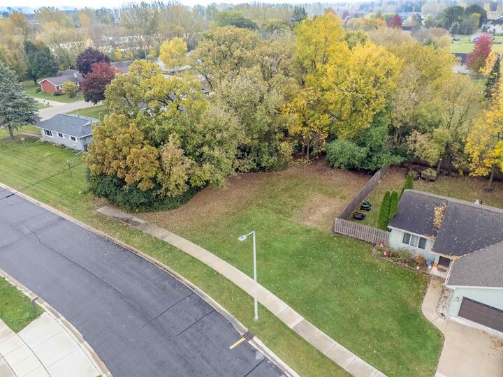 Property Photo:  768 Konnor Court  WI 54963