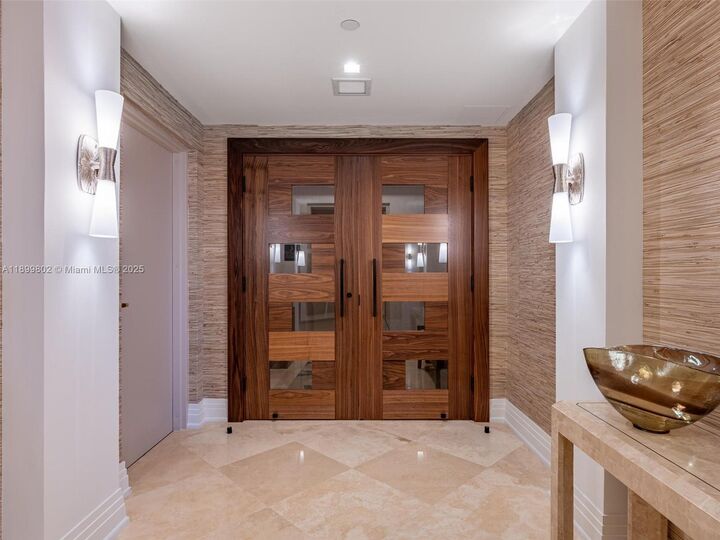 Property Photo:  3501 N Ocean Dr 6E  FL 33019