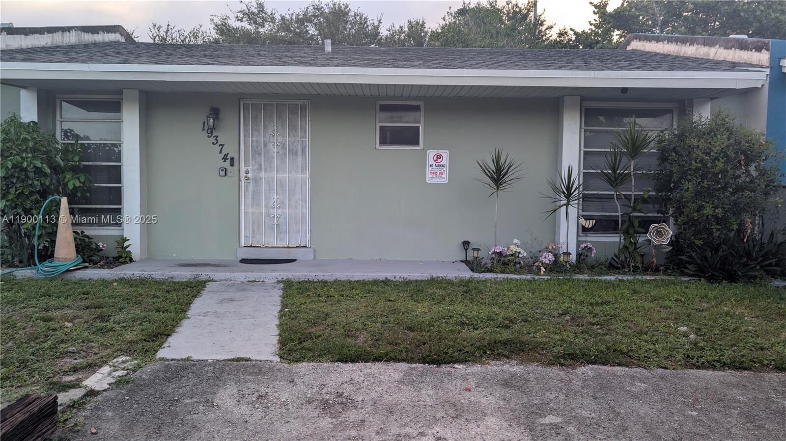 Property Photo: 19374 NW 30th Ct FL 33056