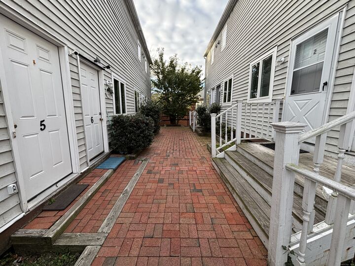 Property Photo: 26 Fairfield Avenue 8B CT 06854