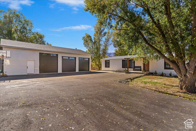 Property Photo: 2301 W Old Highway Rd UT 84050