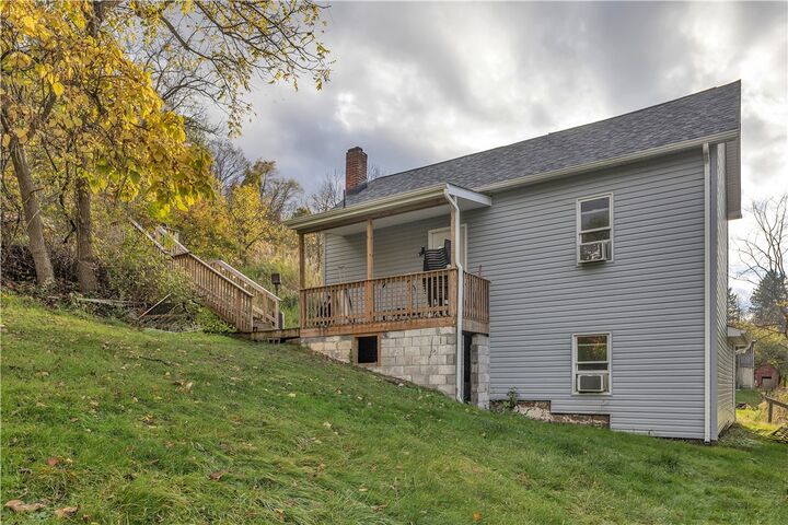 Property Photo:  20 Brokers Ln  PA 15675 