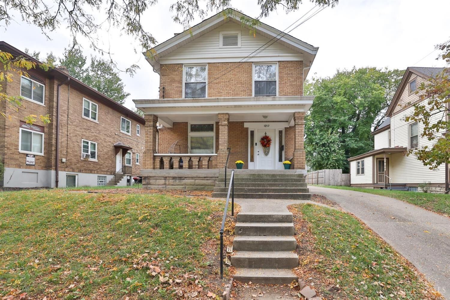 Property Photo: 1217 Carolina Avenue OH 45237