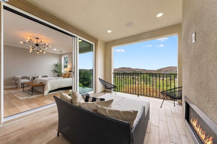 6132 Alpine Blue Dr  San Ramon CA 94582 photo