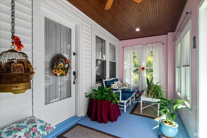 Property Photo:  1509 Harmony Way  IN 47720