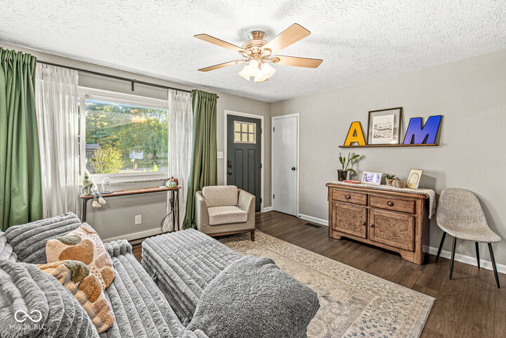 Property Photo:  2932 Parr Drive  IN 46220 