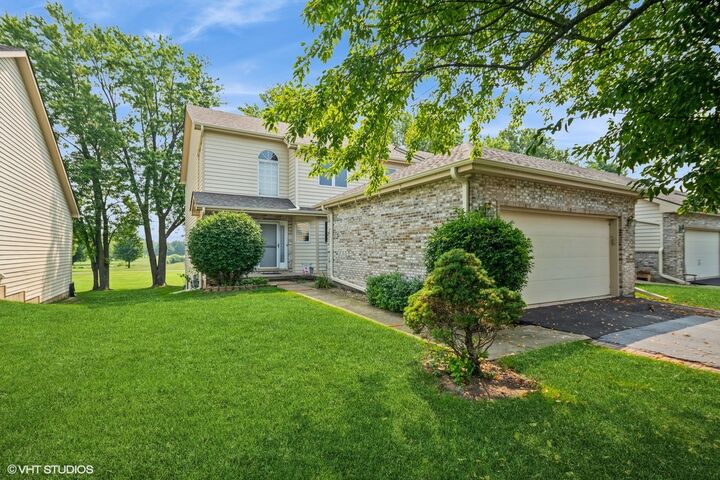 1232 Bellevue Drive 1  Dekalb IL 60115 photo