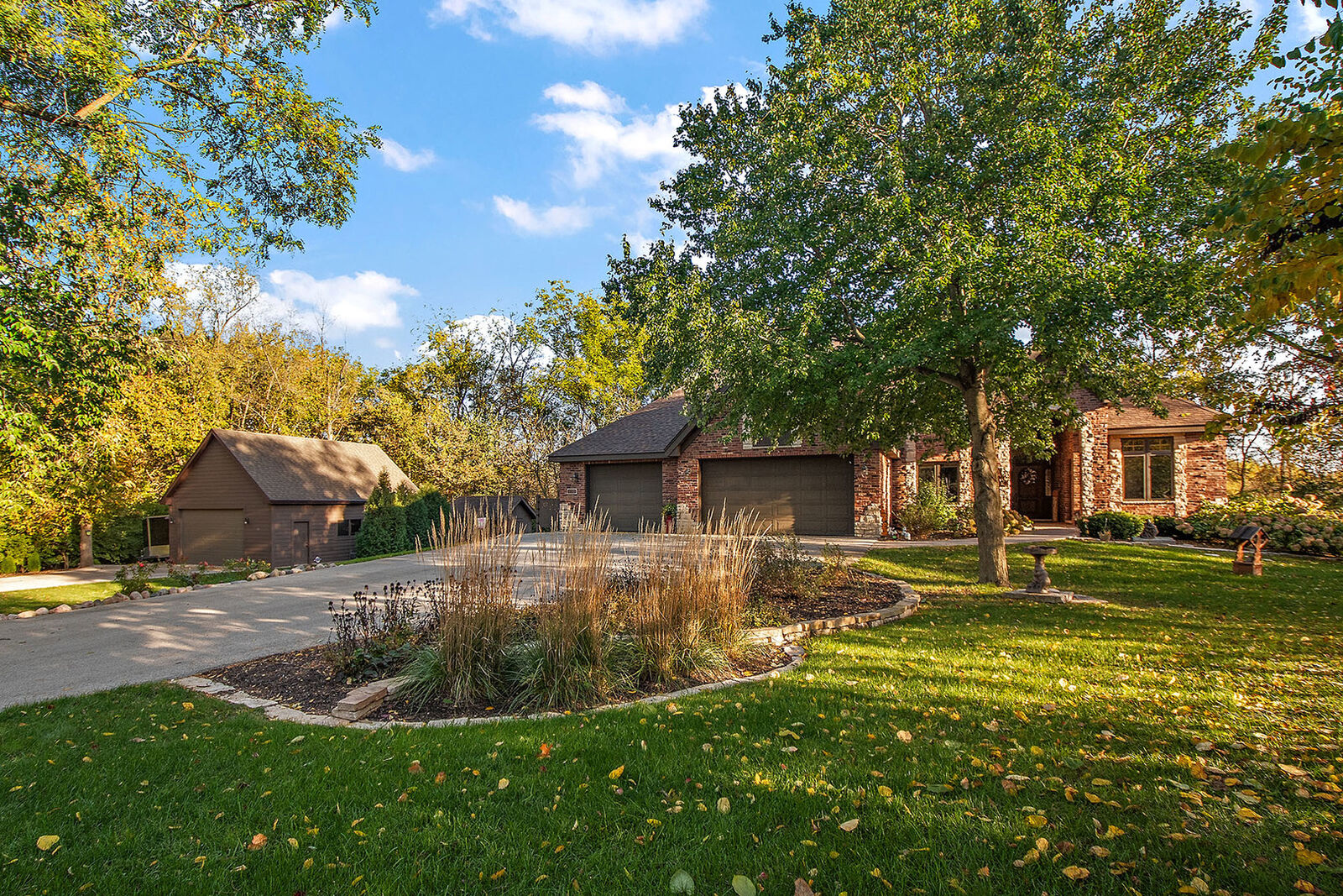 Property Photo:  1110 Lakeside Drive  IL 60451