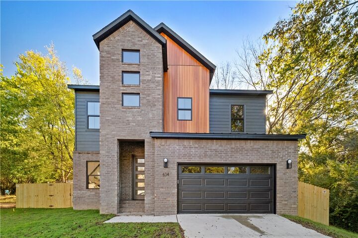 634 S Happy Hollow Road  Fayetteville AR 72701 photo