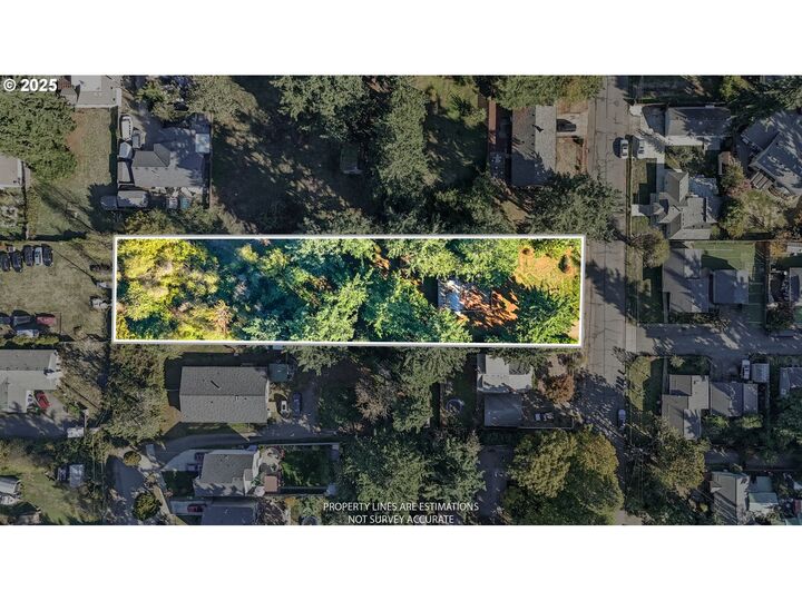 Property Photo:  12825 SE Lincoln St  OR 97233